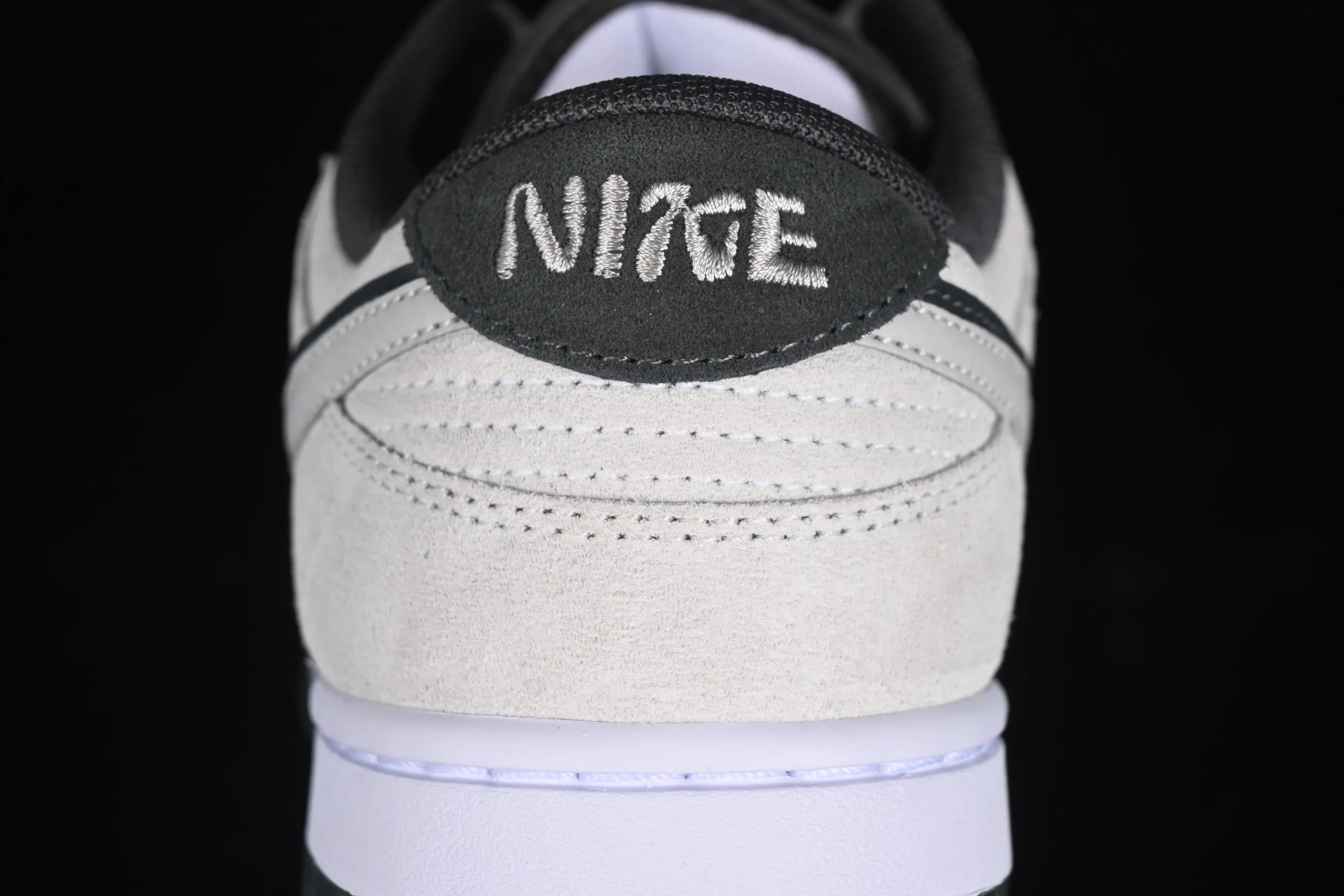 All categories Nk SB Dunk series Nk SB Dunk Low low-top sneakers CS version Nk Dunk Low 85 double hook series SB low-top sports and leisure sneakers HV1800-101